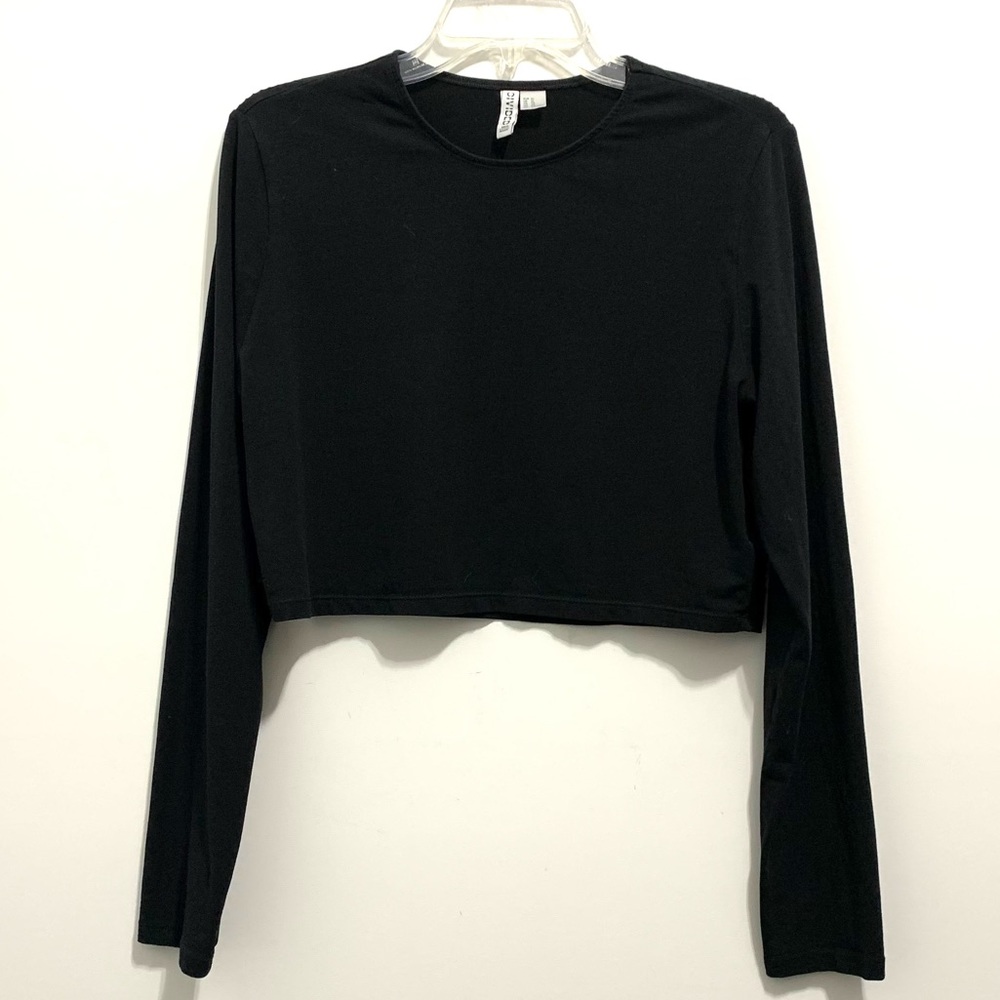 Divided by H&M Black Women’s Long Sleeve Cropped Top